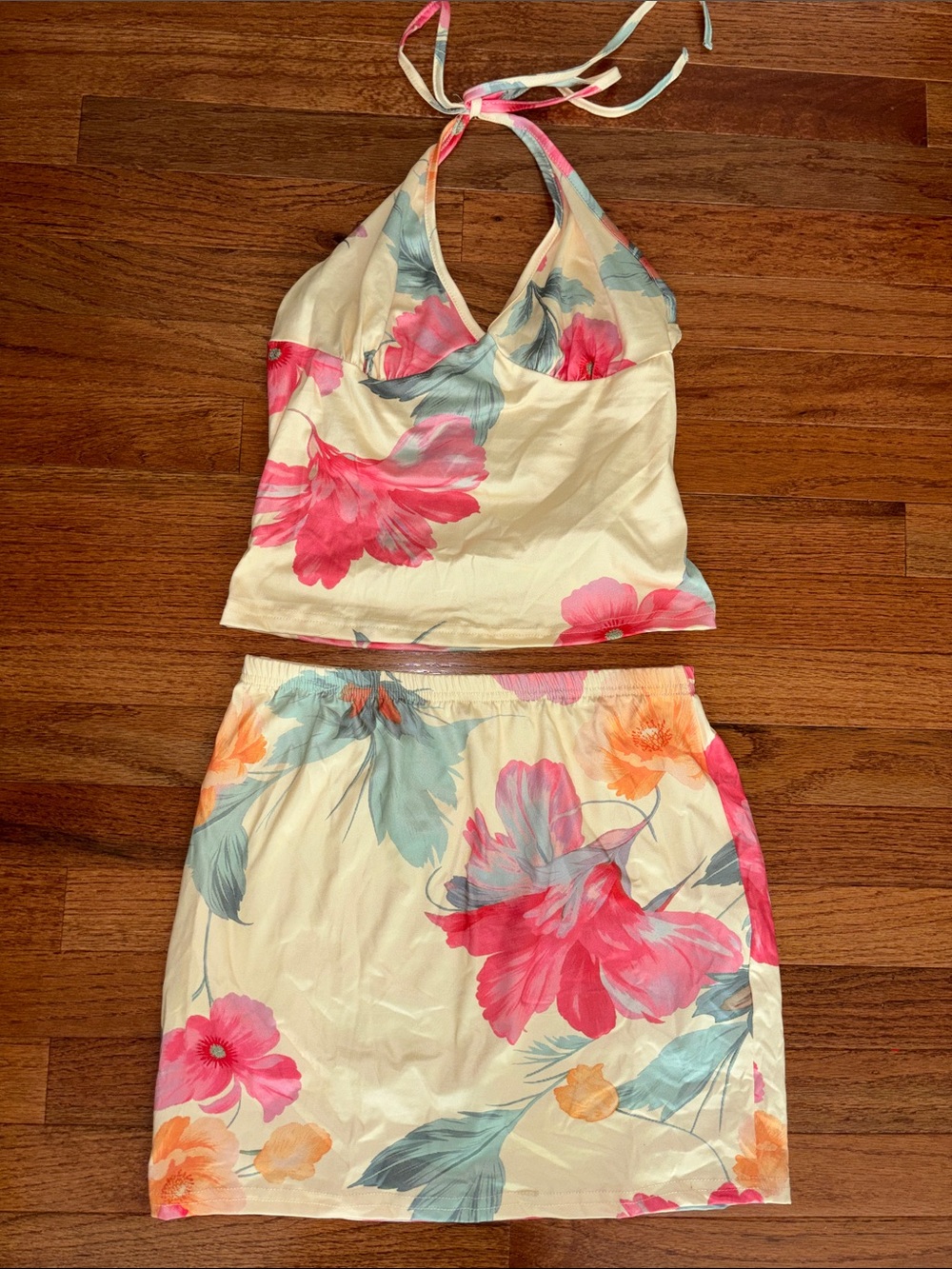 SHEIN Two Piece Butter Yellow Floral Tank Top and Skirt Set Size Small